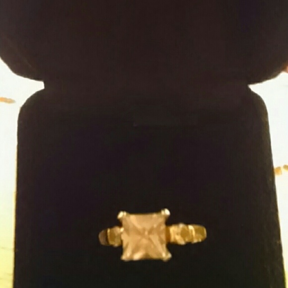 Wedding Set - Picture 2 of 3