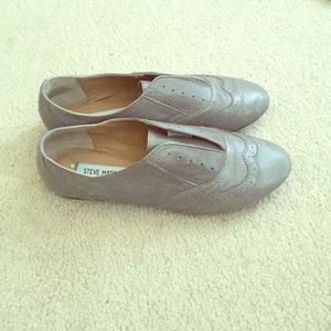 Steve Madden "TROUSER" Oxford shoe.