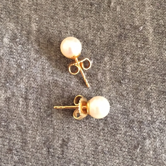 Tiffany and Co. saltwater pearl earrings