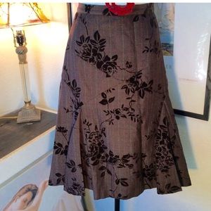 Coldwater creek  skirt, perfect! Read measurements