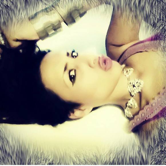 Meet your Posher, Selva