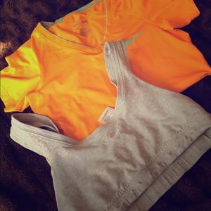 Nike pro and Nike sports bra bundle!