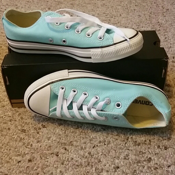**SOLD** NWT seaside blue converse