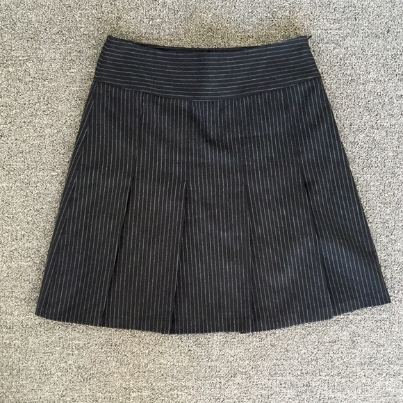 Burberry authentic skirt made in Italy Size 6