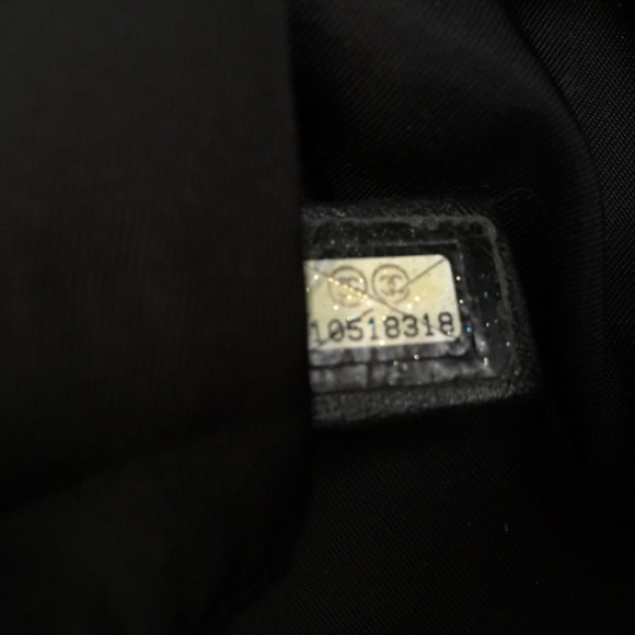 CHANEL Nylon Travel Ligne Tote - Picture 3 of 4