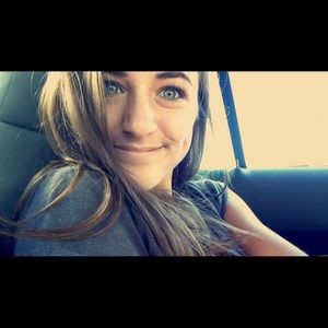 Meet your Posher, Jillian