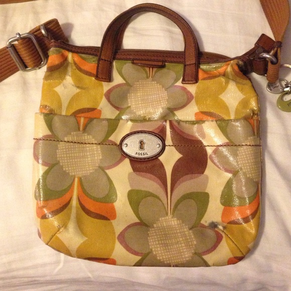 Fossil purse
