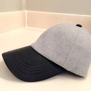 Great faux leather & wool baseball cap
