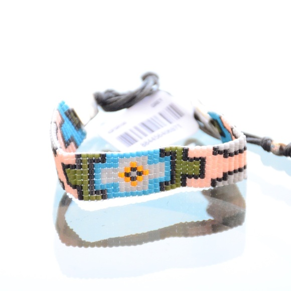 Geometric native design on Miyuki beads - Picture 1 of 1