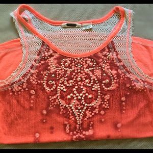 Miss me coral crochet appliques top