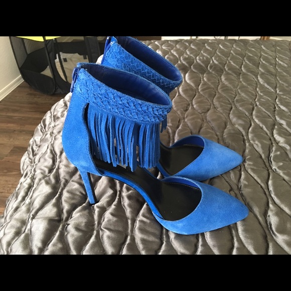 Royal blue suede heels, brand new never worn