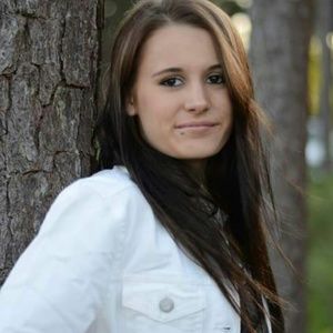 Meet your Posher, Abby