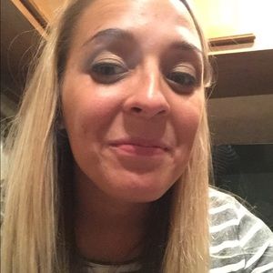 Meet your Posher, Jade