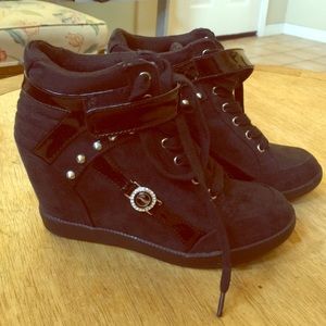 Brand new Guess shoes