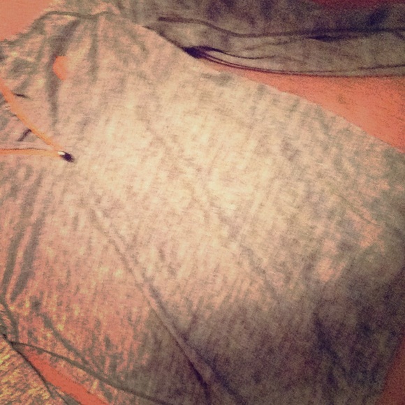 Sweatshirt - Picture 1 of 1