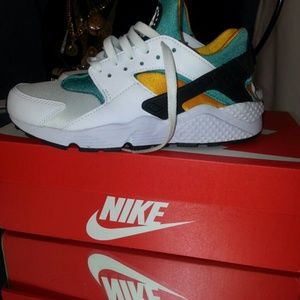 Sold Nike hurraches
