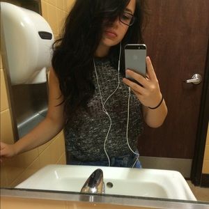 Meet your Posher, Sam