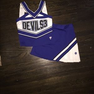 Cheerleader Uniform. Could be used for Halloween🎃
