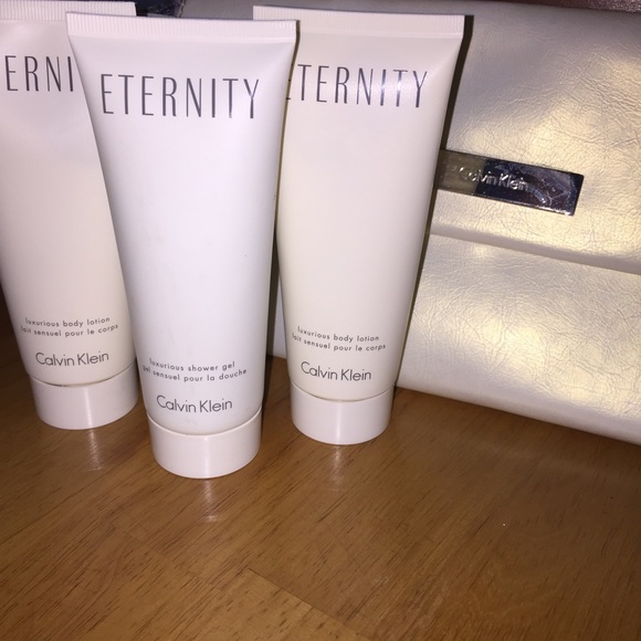 Eternity Calvin Klein lotion and shower gel