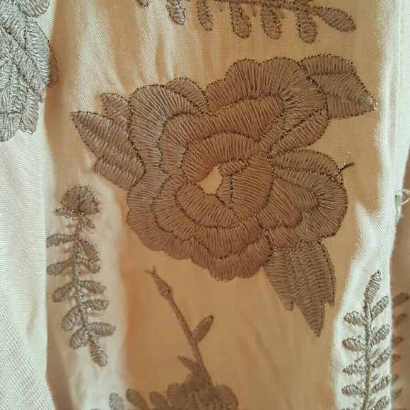 SOLD READ 1ST LISTING Embroidered top - Picture 2 of 3