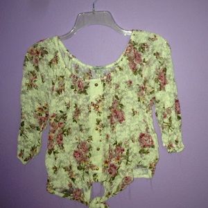 Floral lace 3/4 blouse
