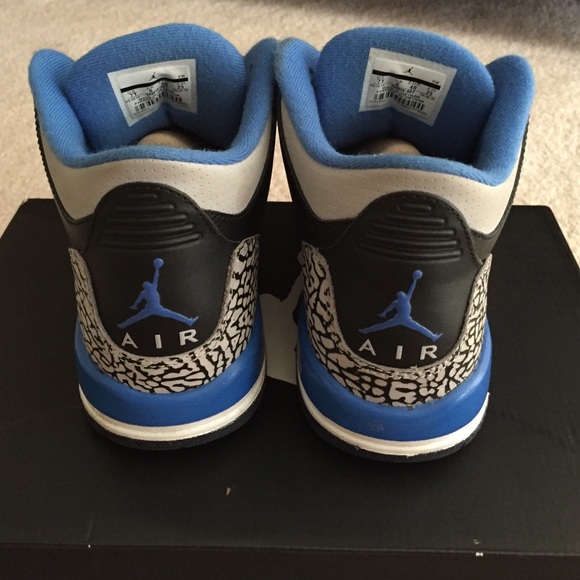 VERY RARE RETRO JORDAN 3 - Picture 3 of 3