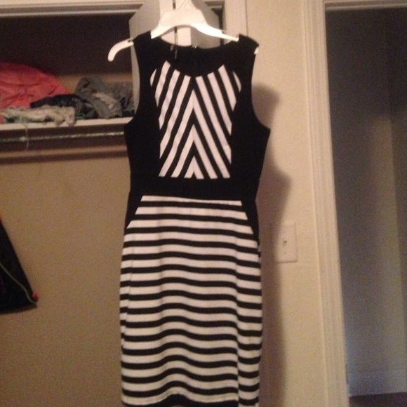 Black and white dress •Will Take Best Offer•