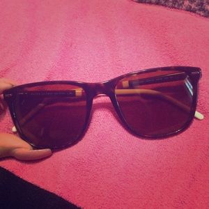 Very cute polo Ralph Lauren polarized sunglasses
