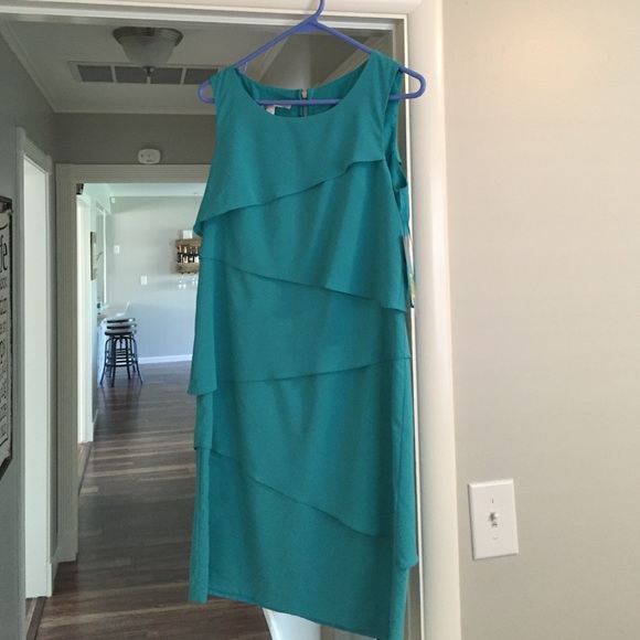 London Times Fashion Turquoise Dress.