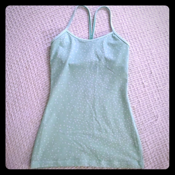 Lululemon top