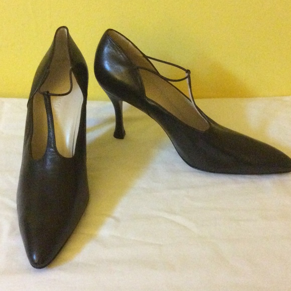 Vintage Giorgio Armani  3  1/4 inch heels