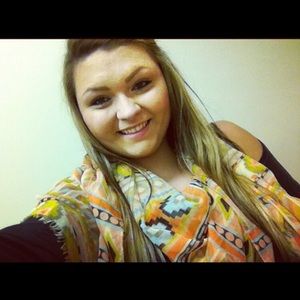 Meet your Posher, Vanessa