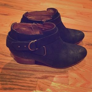 Gorgeous black Clarks ankle boots
