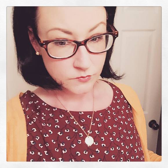 Meet your Posher, Sarah - Picture 1 of 1