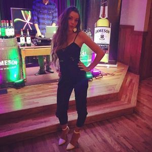 Meet your Posher, Akasha