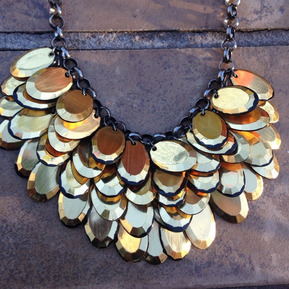Statement Jet/Gold Necklace - Picture 2 of 3