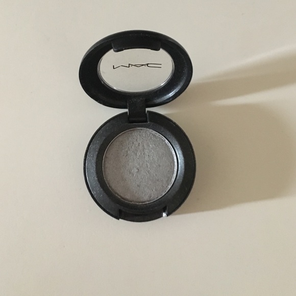 Mac eyeshadow