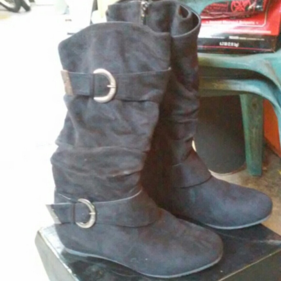 Black boots