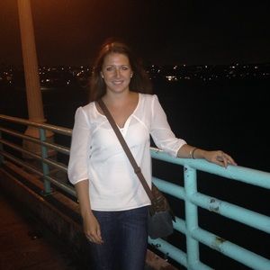 Meet your Posher, Kayla