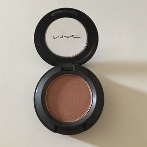 Mac eyeshadow