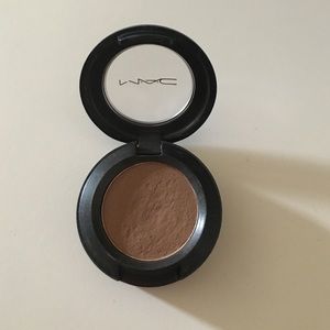 Mac eyeshadow