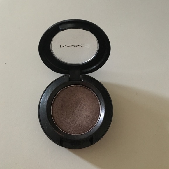 Mac eyeshadow