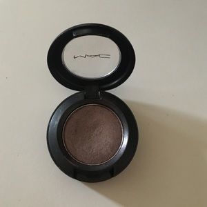 Mac eyeshadow