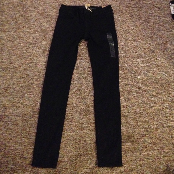 Black jeggings