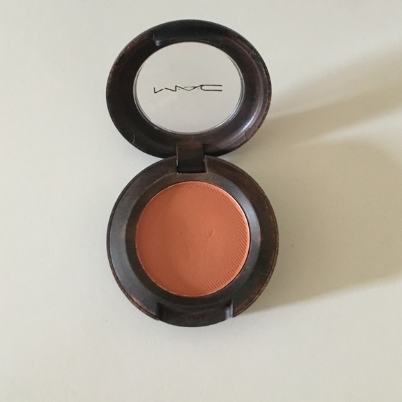 Mac eyeshadow