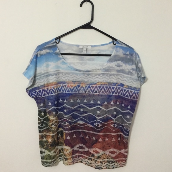 Delia's crop tee