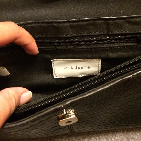 Liz Claiborne Classy hand bag - Picture 3 of 4
