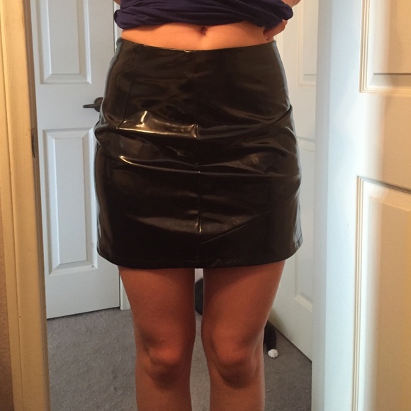 faux shiny leather forever 21 skirt