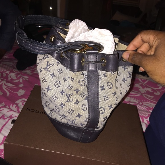 Louis Vuitton Bag - Picture 2 of 4