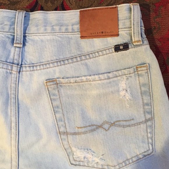 ‼️SALE‼️Lucky Brand Boyfriend Jeans - Picture 4 of 4